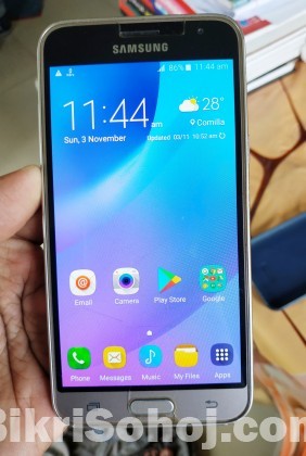 Samsung galaxy j3 2016 1.5gb ram